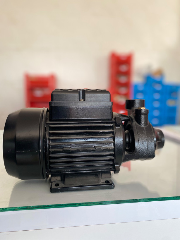 پمپ آب خانگی برند آرکا مدل PM80 / 1 HP محیطی